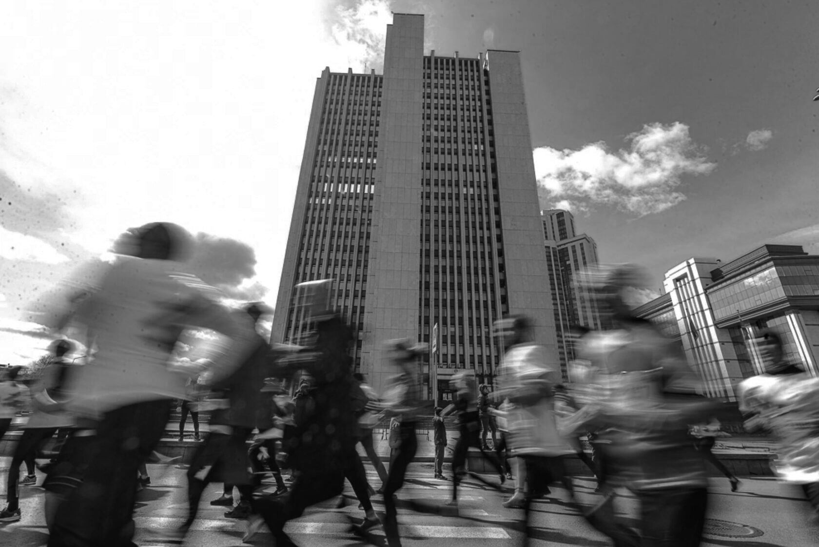 ea-photo-runners-city